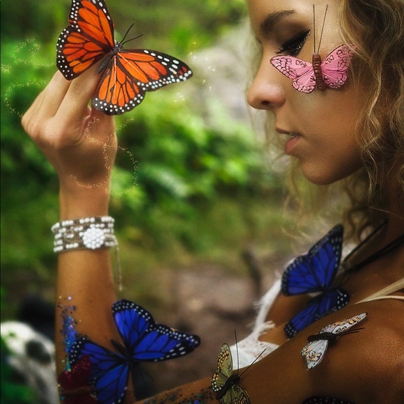 Meet your Posher, Kayla - Picture 3 of 12